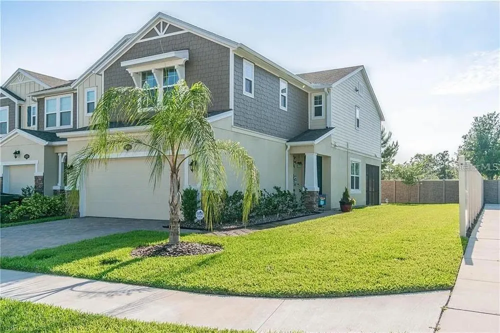 18814 CORNUTA STREET Lutz, FL 33558