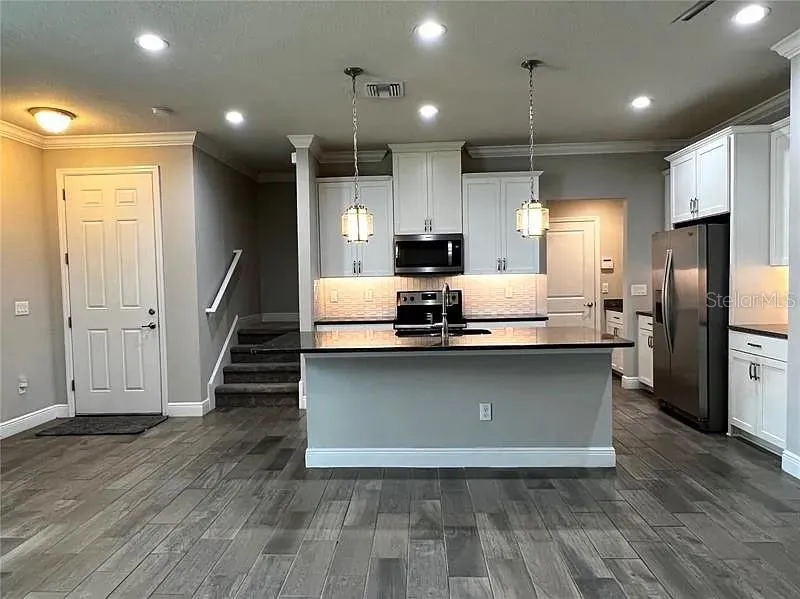 18814 CORNUTA STREET Lutz, FL 33558