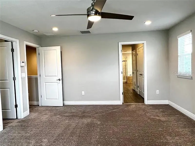 18814 CORNUTA STREET Lutz, FL 33558