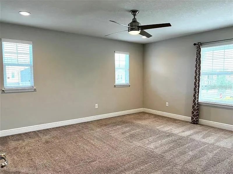 18814 CORNUTA STREET Lutz, FL 33558