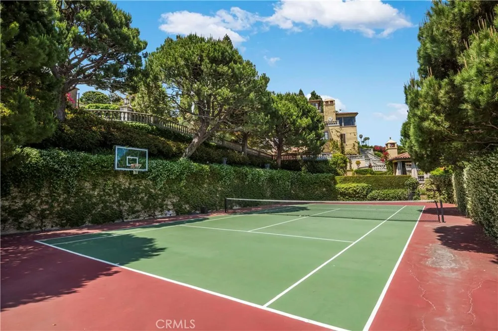 705 Via La Cuesta Palos Verdes Estates, CA 90274