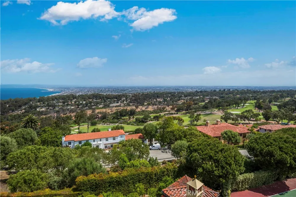 705 Via La Cuesta Palos Verdes Estates, CA 90274