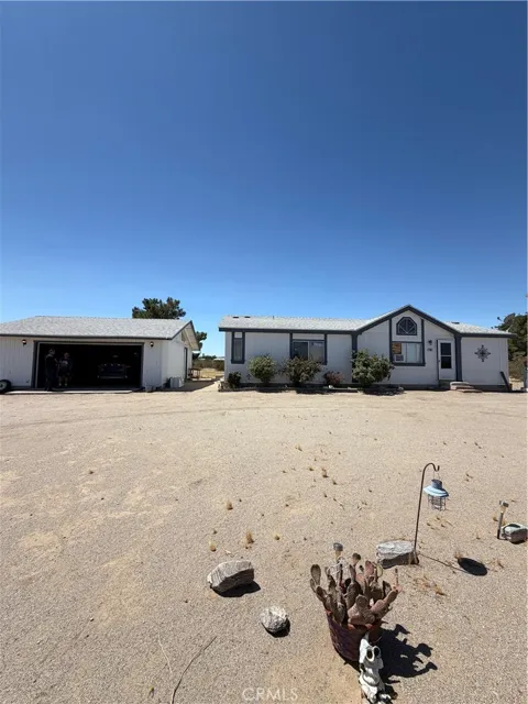 4821 Blue Grass