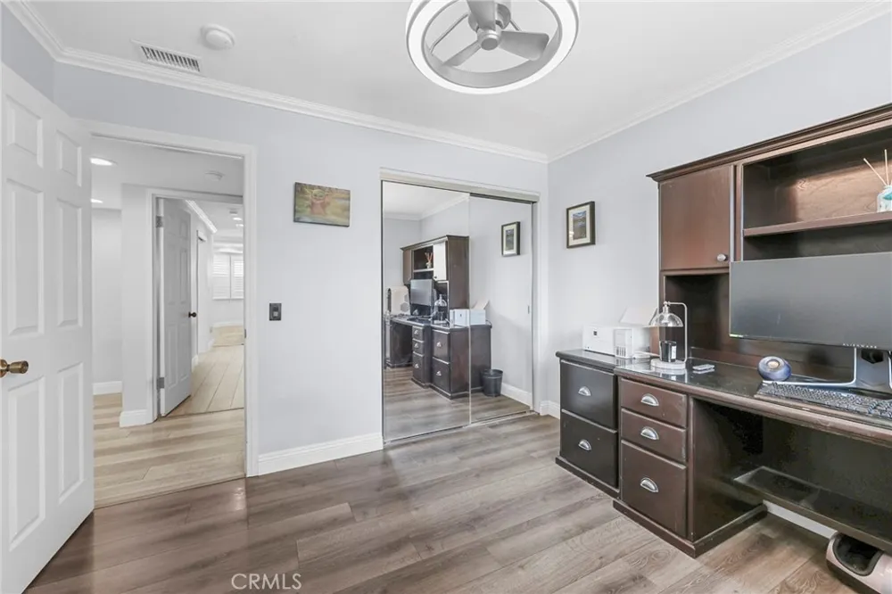 4766 Westside La Verne, CA 91750
