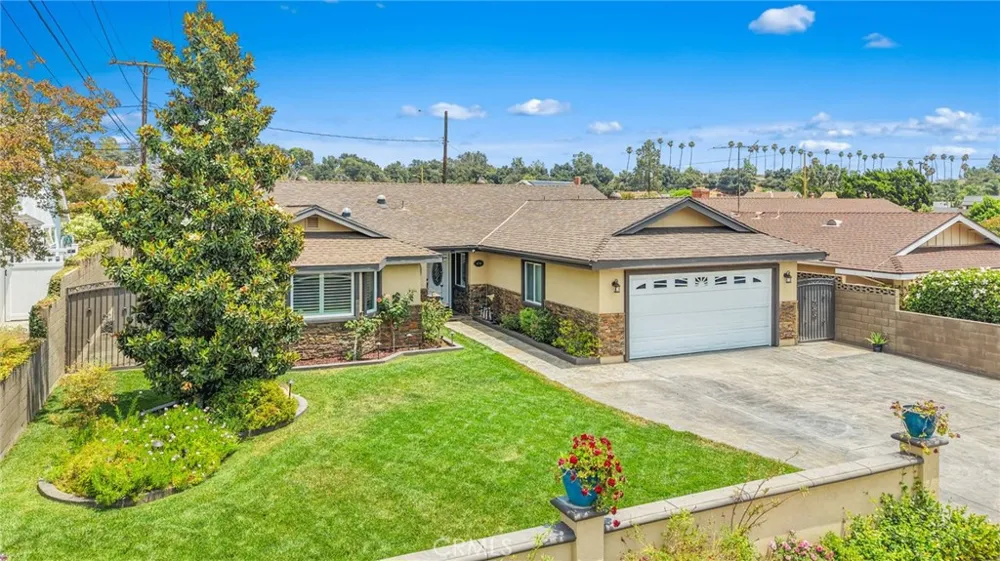 4766 Westside La Verne, CA 91750