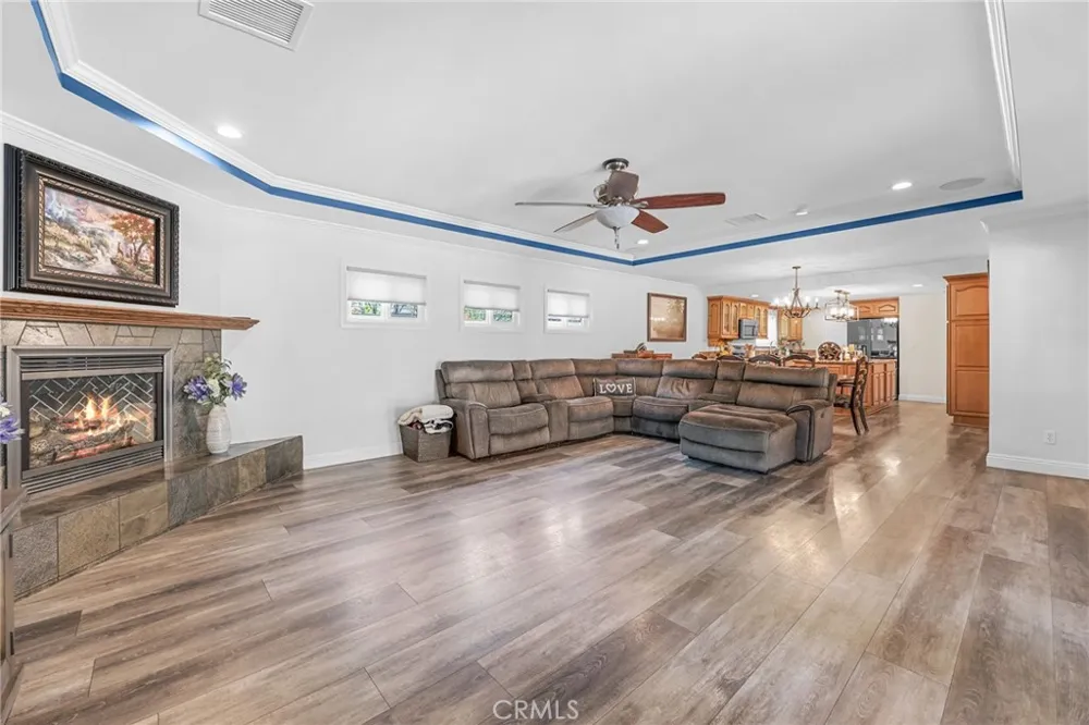 4766 Westside La Verne, CA 91750