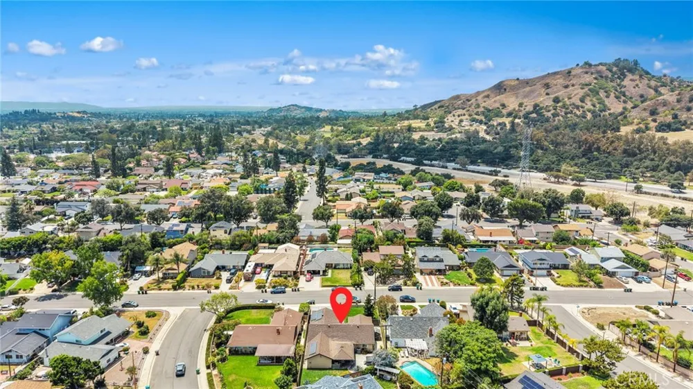 4766 Westside La Verne, CA 91750