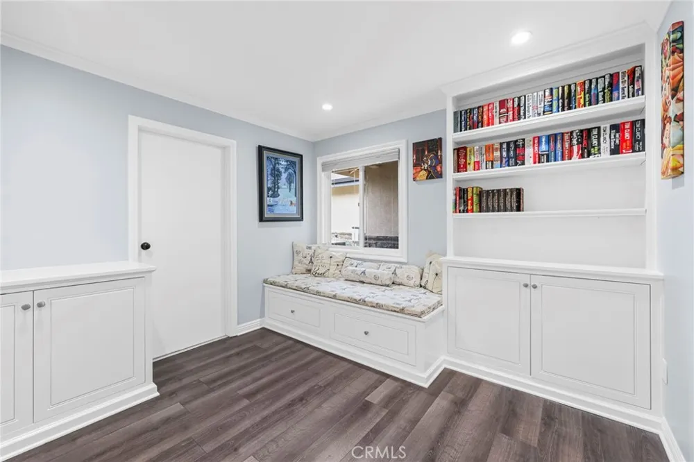 4766 Westside La Verne, CA 91750