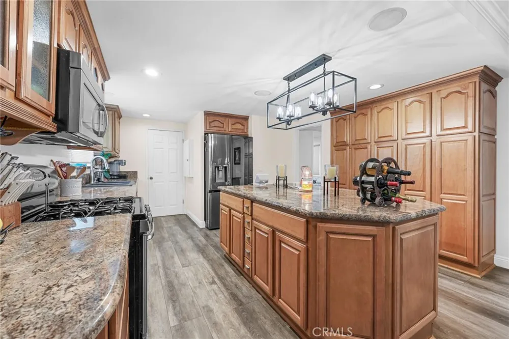 4766 Westside La Verne, CA 91750