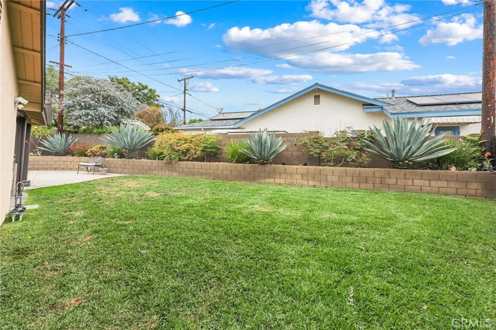 4766 Westside La Verne, CA 91750