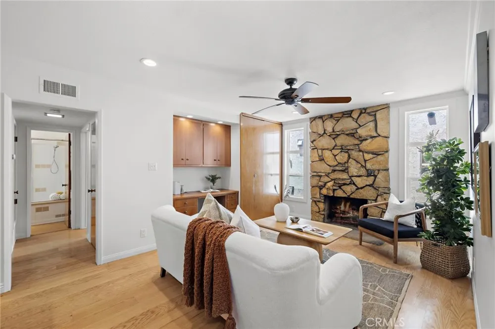 169 Roycroft Long Beach, CA 90803