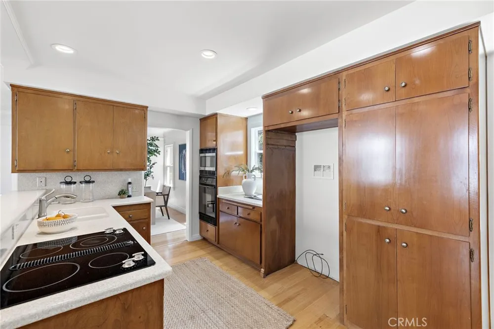 169 Roycroft Long Beach, CA 90803
