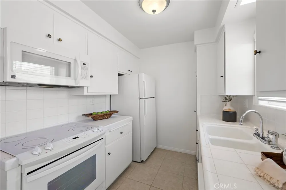 169 Roycroft Long Beach, CA 90803
