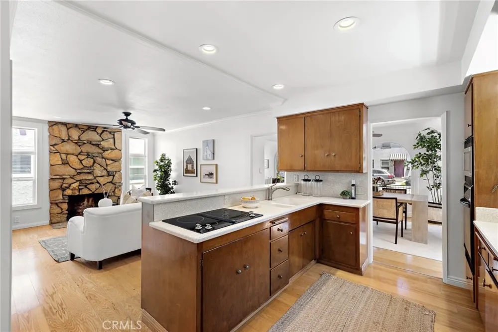 169 Roycroft Long Beach, CA 90803