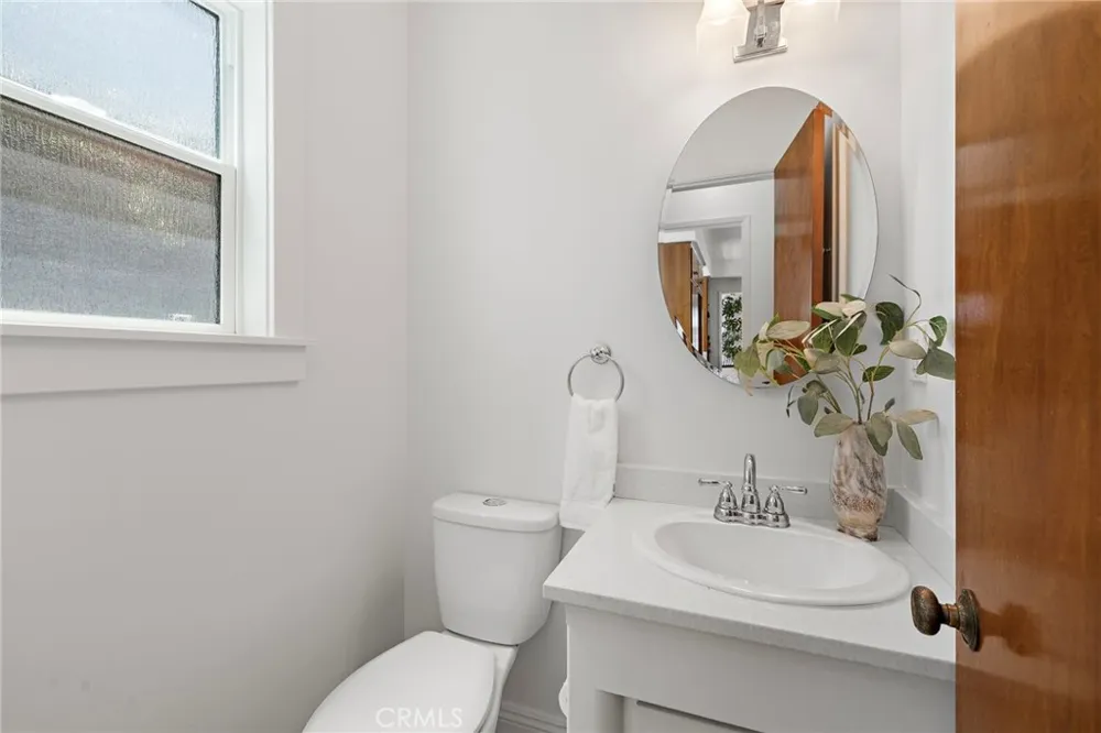 169 Roycroft Long Beach, CA 90803