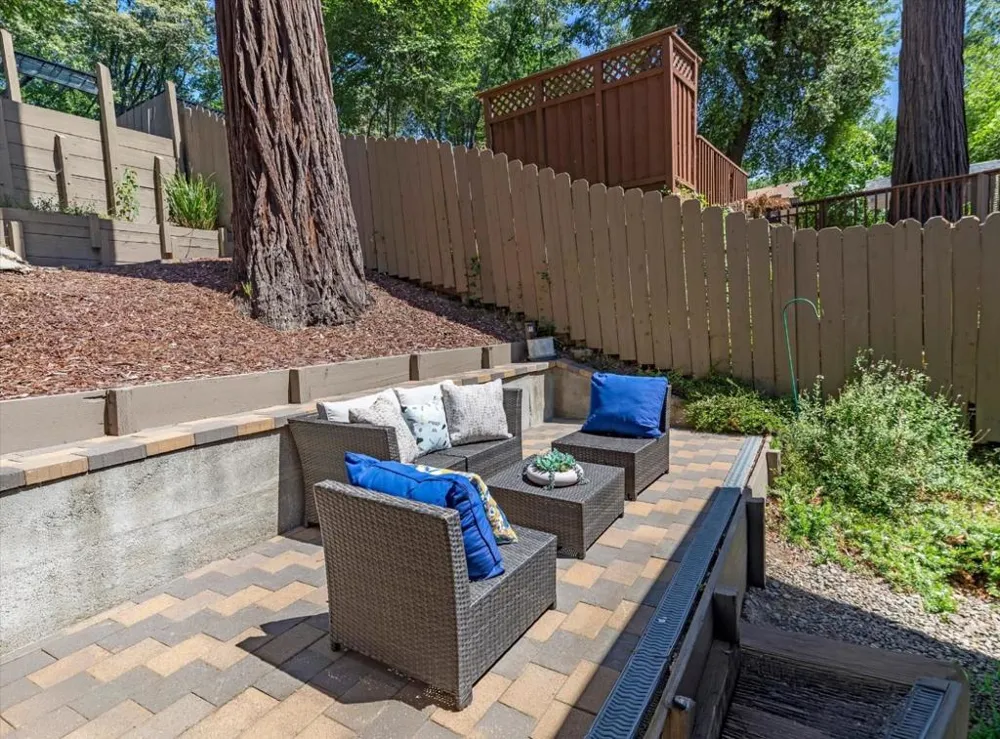 21590 Madrone Drive Los Gatos, CA 95033