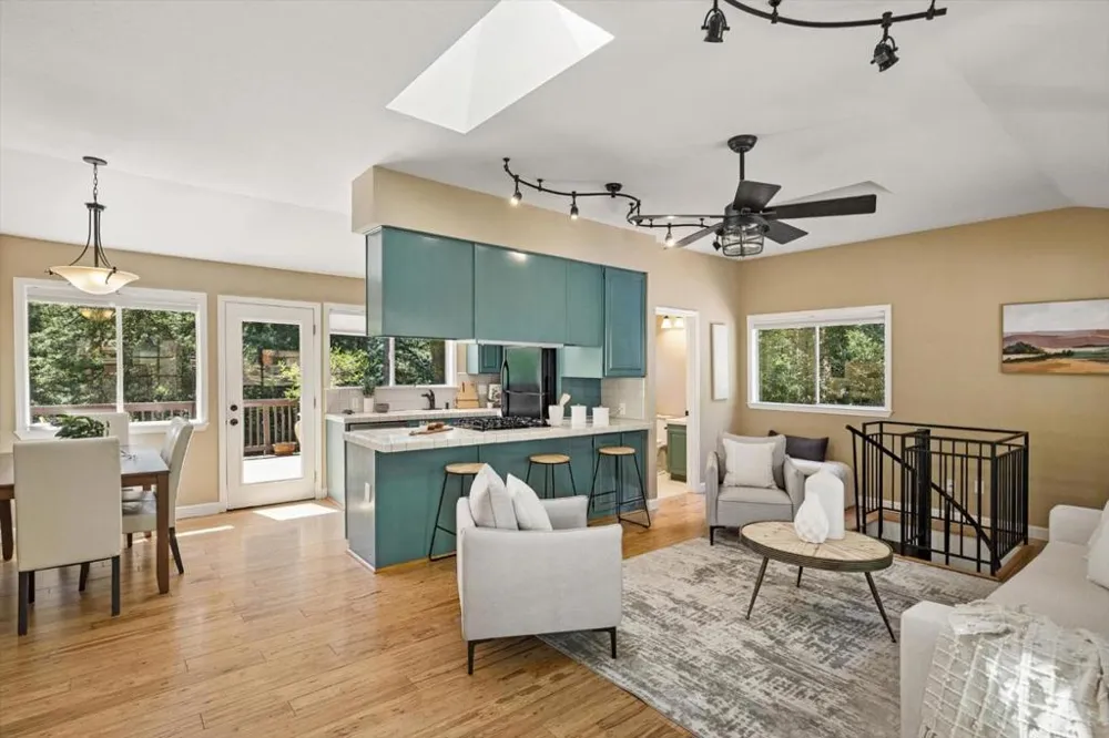 21590 Madrone Drive Los Gatos, CA 95033