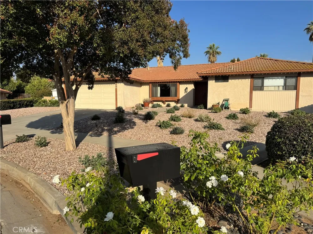 235 Pinewood Court Redlands, CA 92374