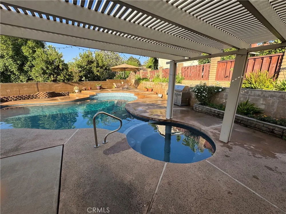 235 Pinewood Court Redlands, CA 92374