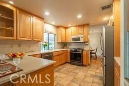 235 Pinewood Court Redlands, CA 92374