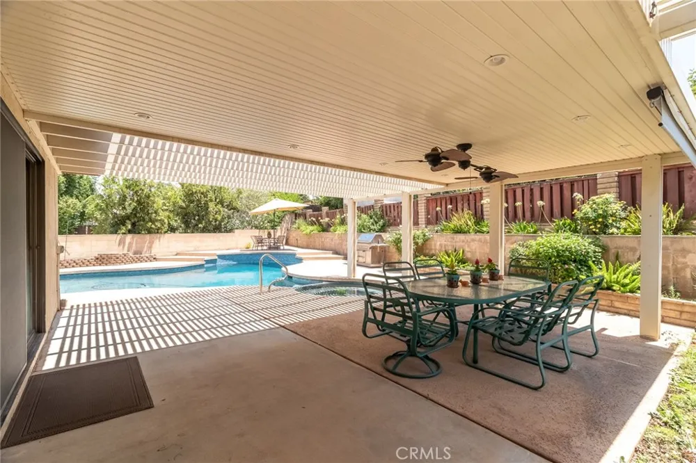 235 Pinewood Court Redlands, CA 92374