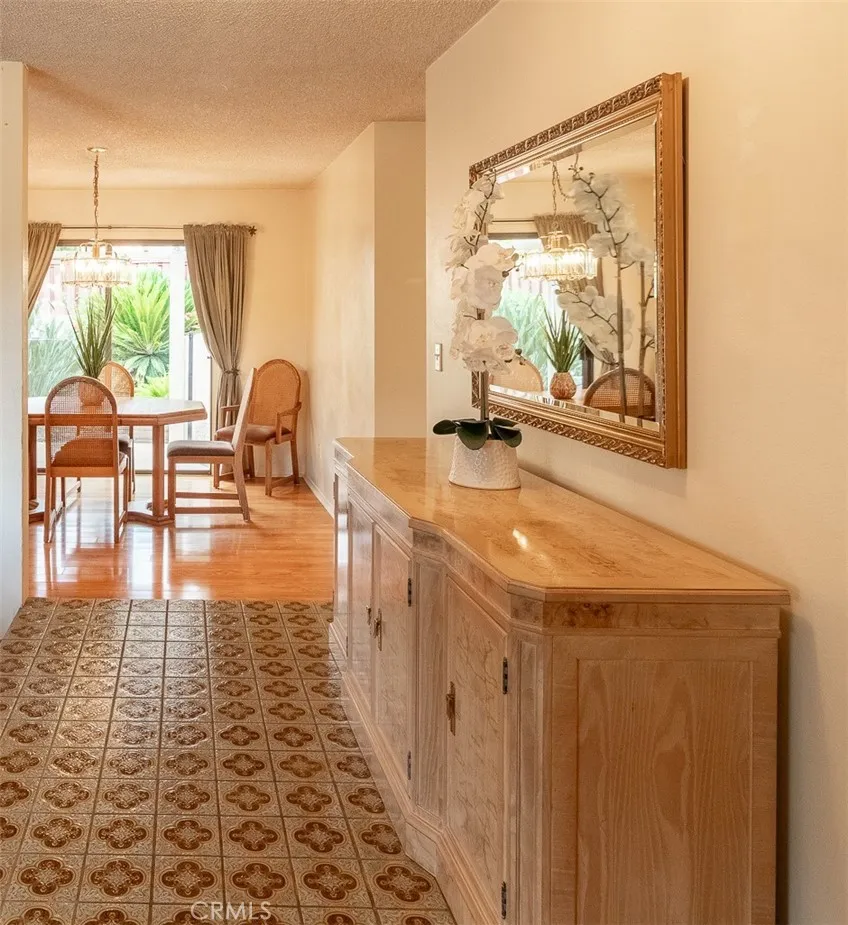 235 Pinewood Court Redlands, CA 92374