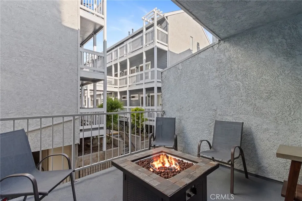 1100 Euclid #113 Long Beach, CA 90804