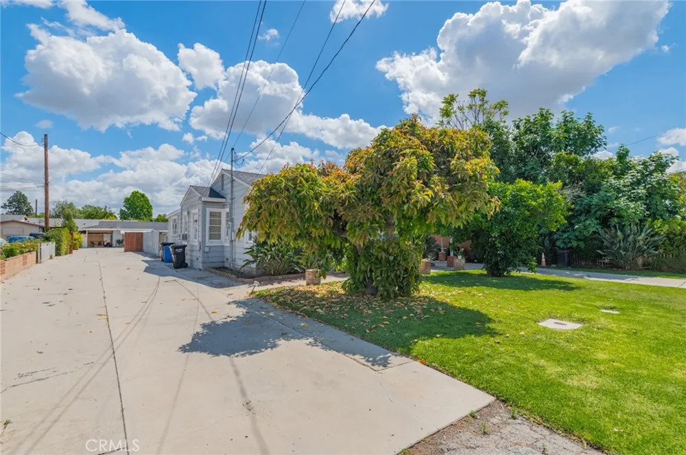 5122 Halifax Temple City, CA 91780