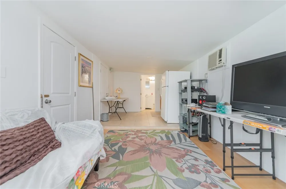 5122 Halifax Temple City, CA 91780