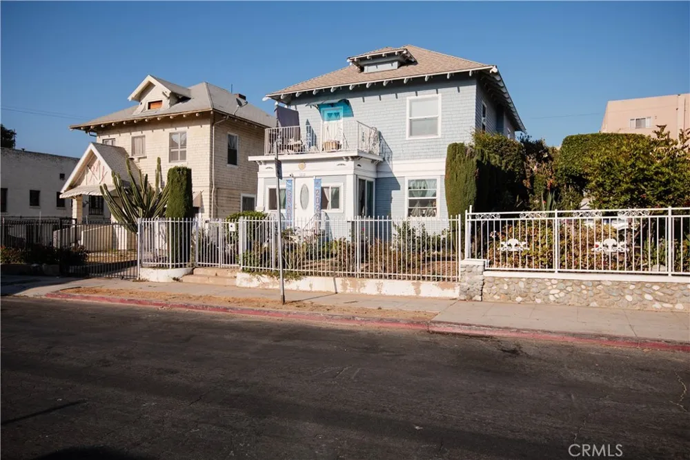 1312 Arapahoe Los Angeles, CA 90006