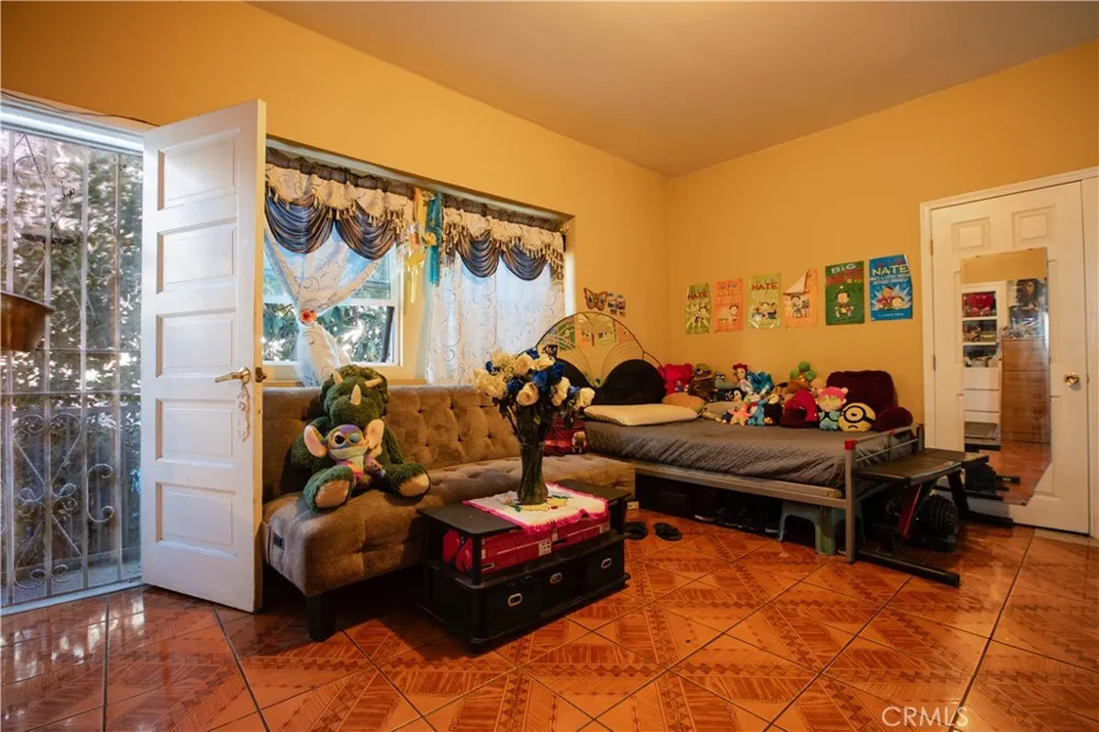 1312 Arapahoe Los Angeles, CA 90006