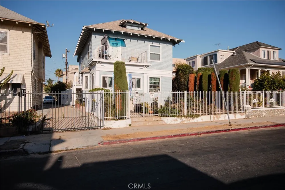 1312 Arapahoe Los Angeles, CA 90006