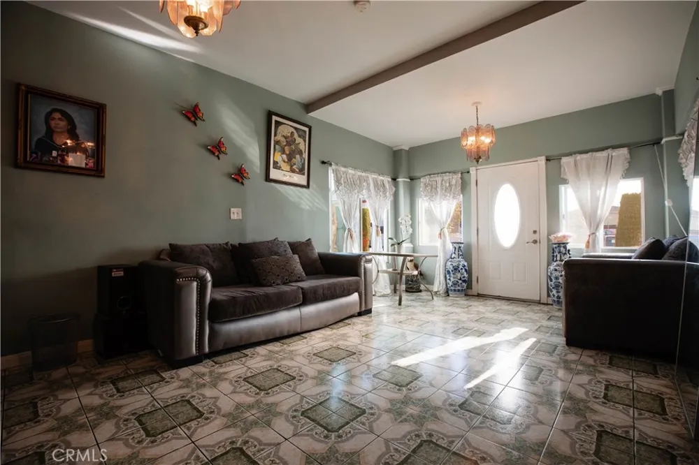1312 Arapahoe Los Angeles, CA 90006