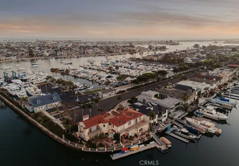 842 Harbor Island Drive