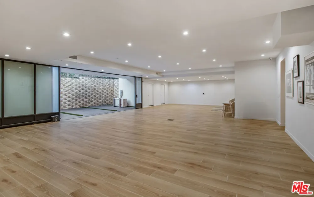 16680 Charmel Lane Pacific Palisades, CA 90272