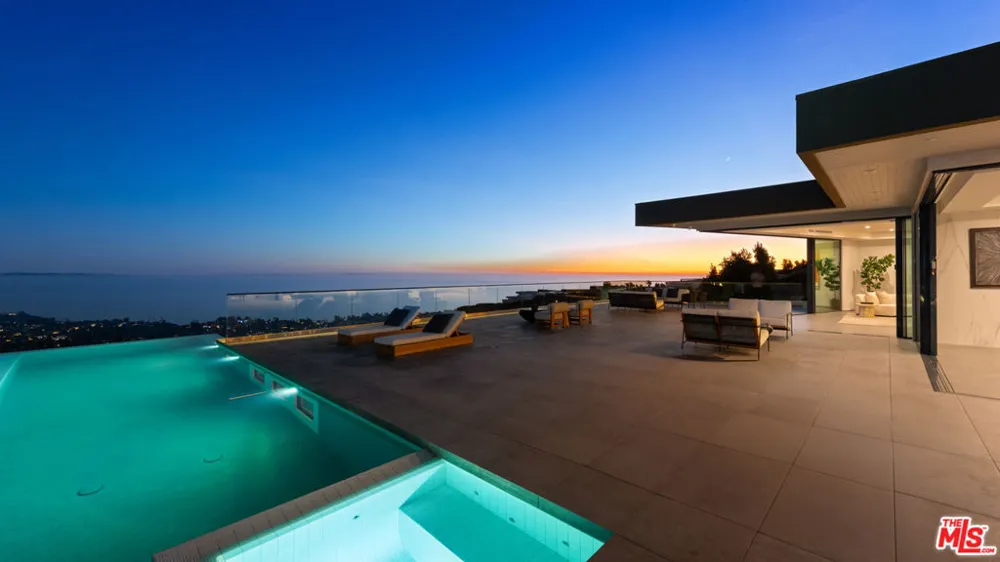 16680 Charmel Lane Pacific Palisades, CA 90272