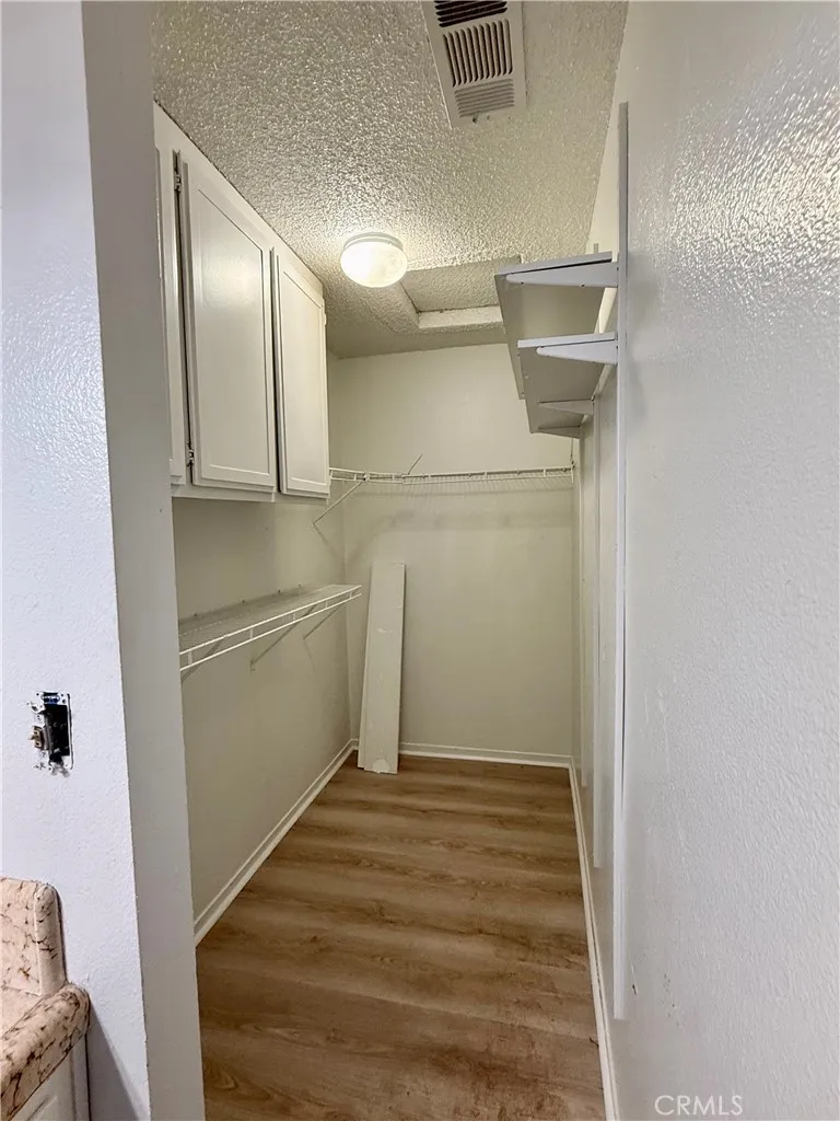 1027 W Dakota #113 Fresno, CA 93705