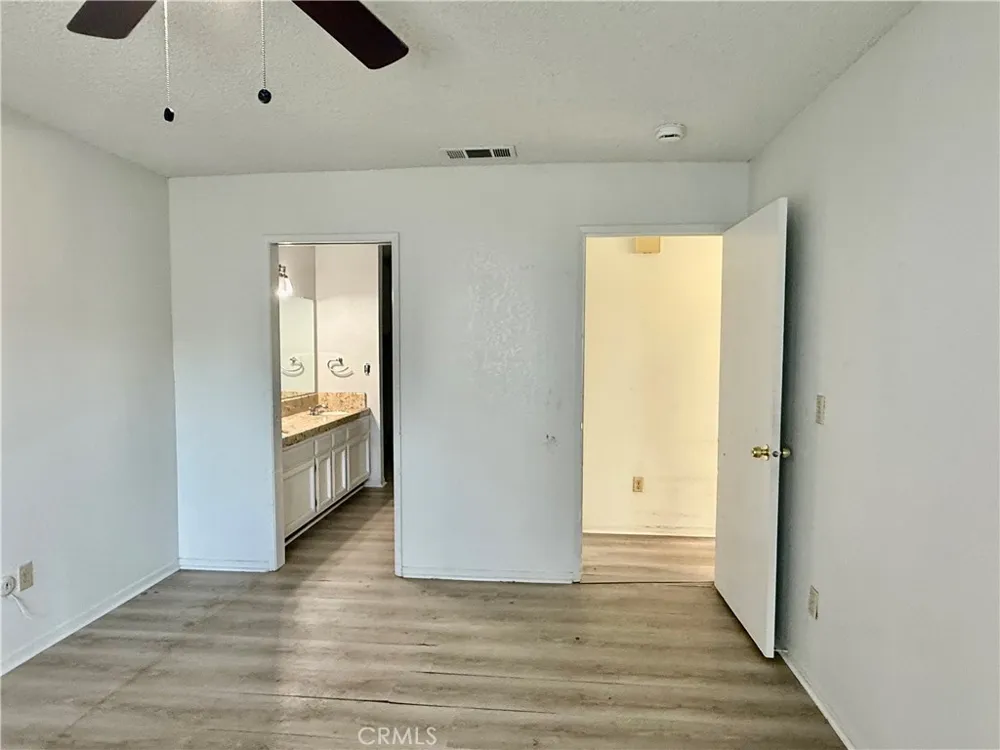 1027 W Dakota #113 Fresno, CA 93705