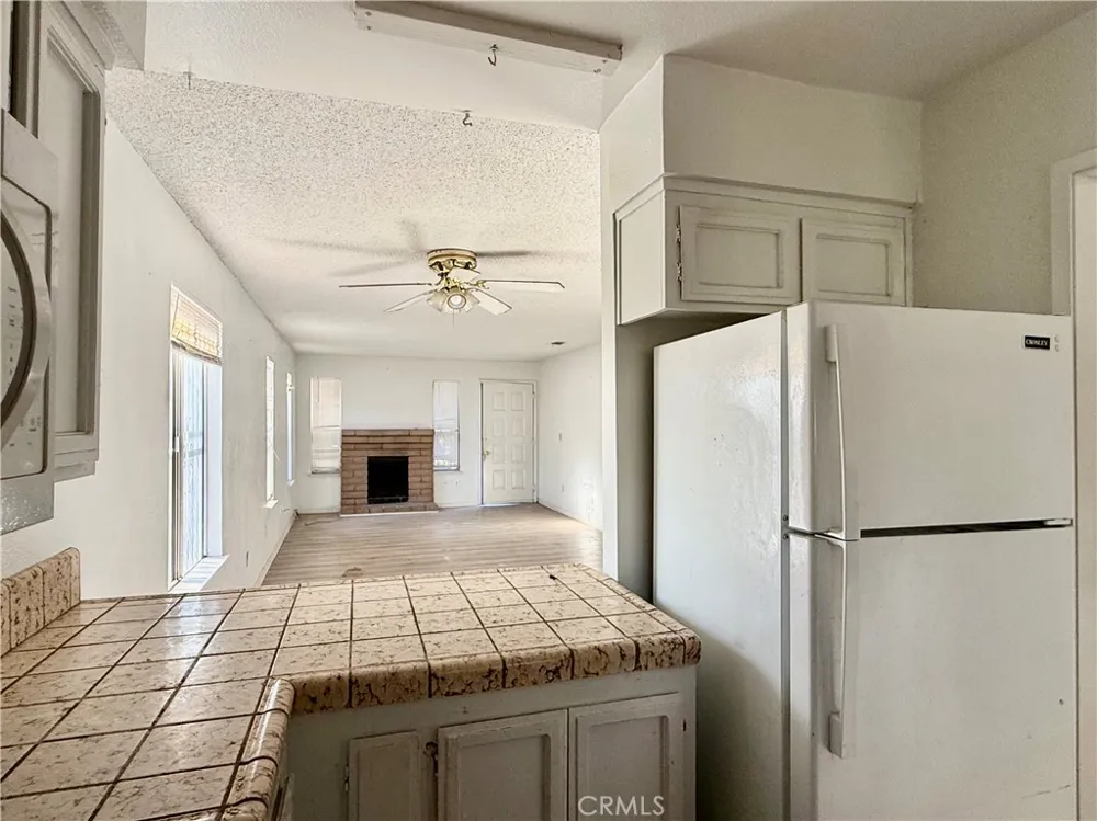 1027 W Dakota #113 Fresno, CA 93705