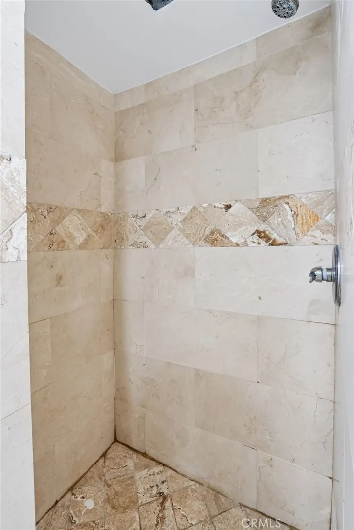 3002 E Via Siena Anaheim, CA 92806