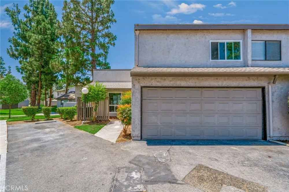 3002 E Via Siena Anaheim, CA 92806