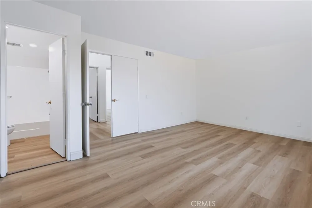 3002 E Via Siena Anaheim, CA 92806