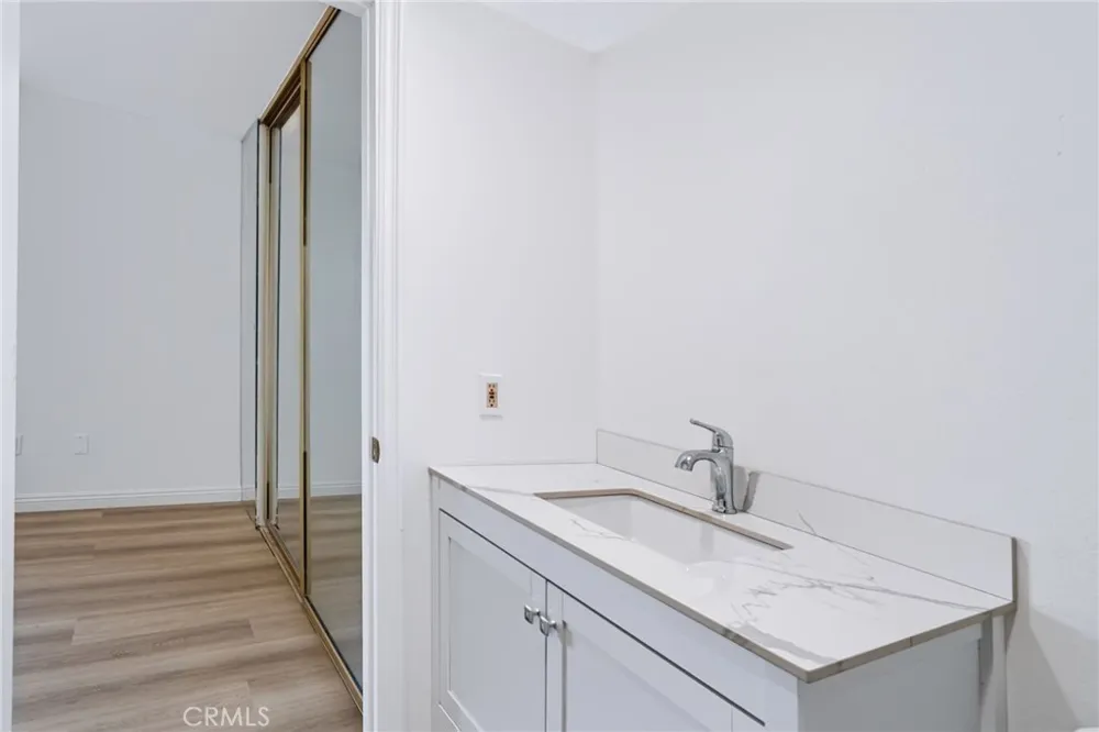 3002 E Via Siena Anaheim, CA 92806