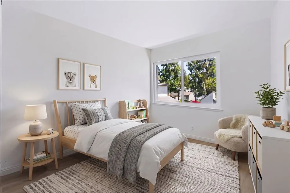 3002 E Via Siena Anaheim, CA 92806