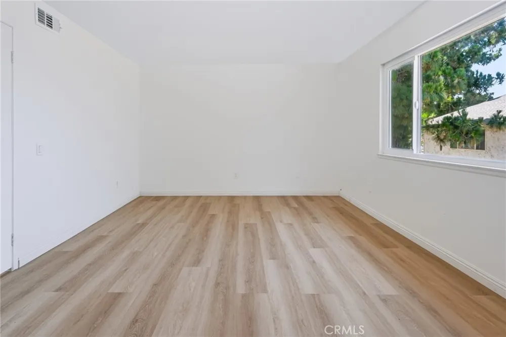 3002 E Via Siena Anaheim, CA 92806