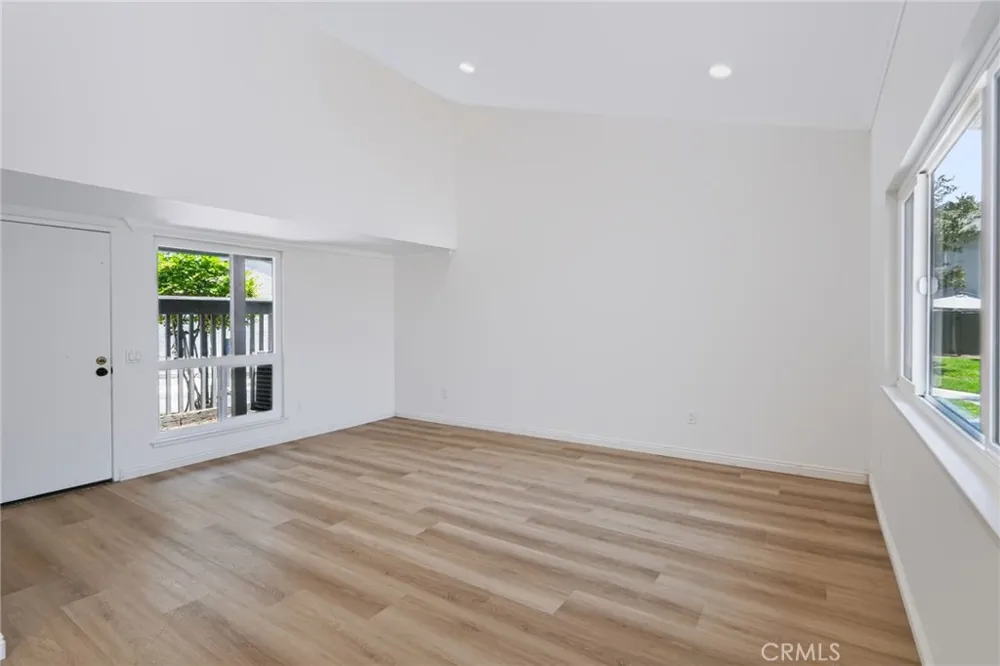 3002 E Via Siena Anaheim, CA 92806