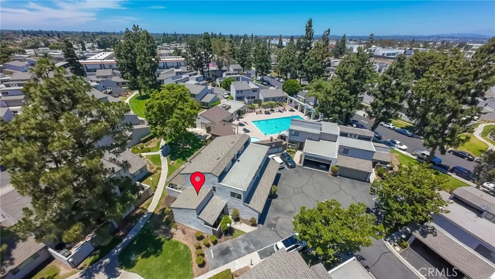 3002 E Via Siena Anaheim, CA 92806