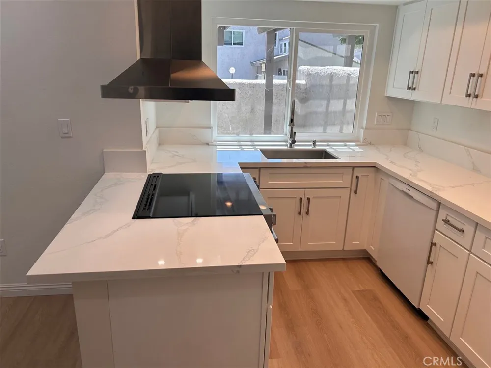 3002 E Via Siena Anaheim, CA 92806