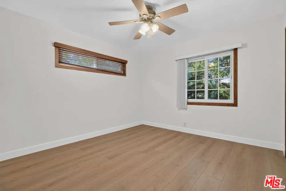 1811 Avon Street Burbank, CA 91505