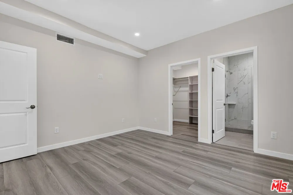 1811 Avon Street Burbank, CA 91505